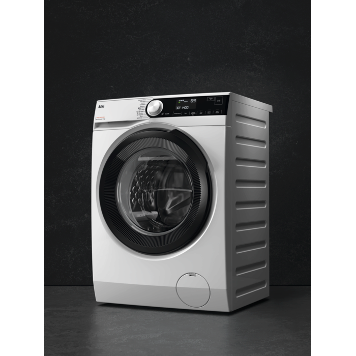 AEG - 8 kg washing machine - LFR73864BE