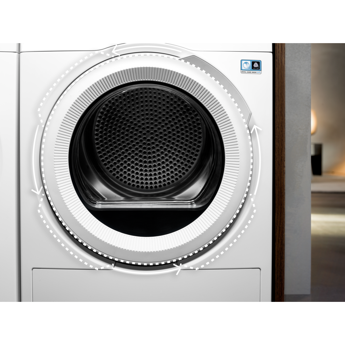 AEG - Sušilica s toplinskom pumpom - TR718L4E