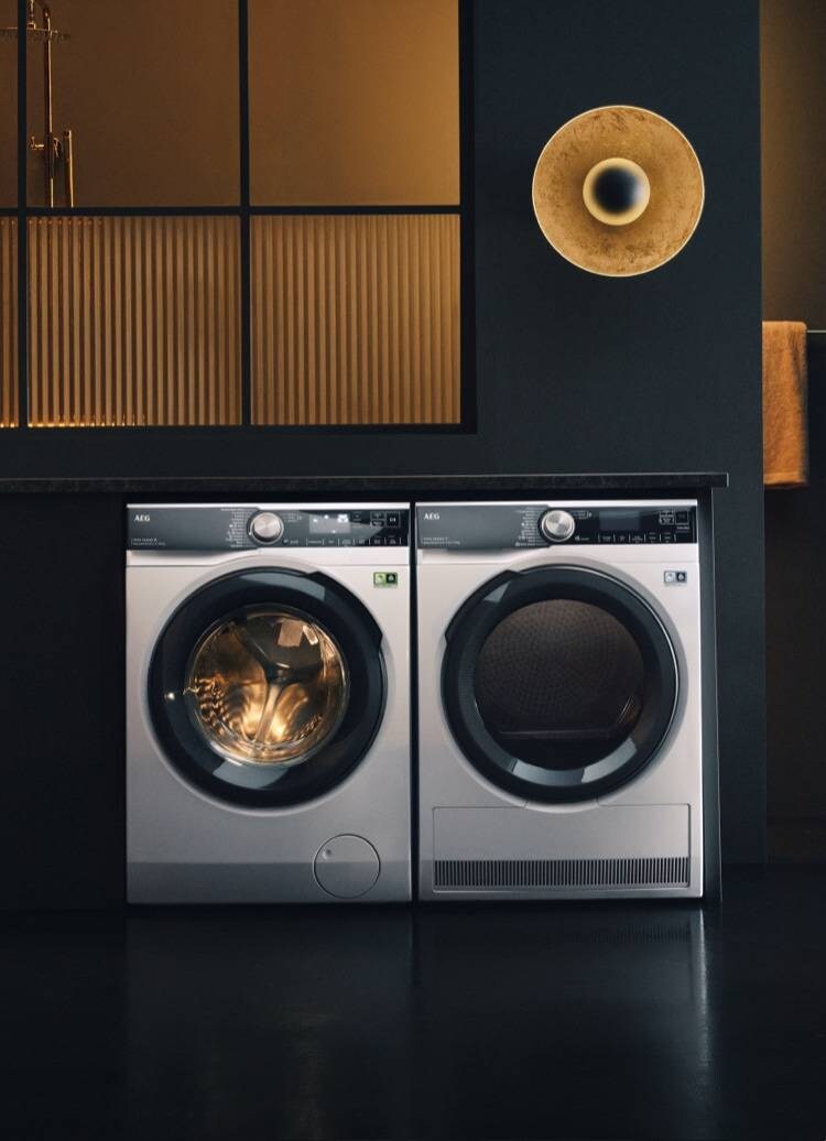 Washing machine and tumble dryer